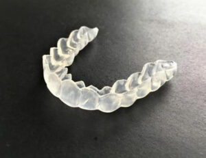 西葛西駅徒歩5分の歯医者、木村歯科医院で、歯ぎしりや食いしばりは自力で治せる？対処法や治療法を解説